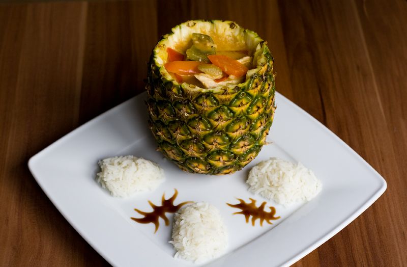 Hähnchen-Curry-Kokos-Suppe
