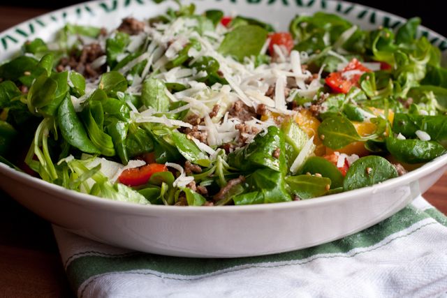 Sommersalat mit Akazienhonig