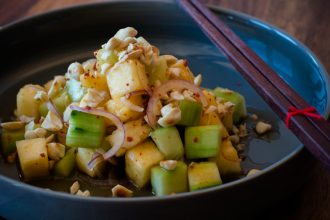 Asiatisches Sommergericht: Ananas Gurken Salat