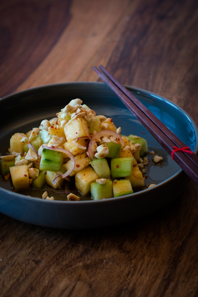 Asiatisches Sommergericht: Ananas Gurken Salat